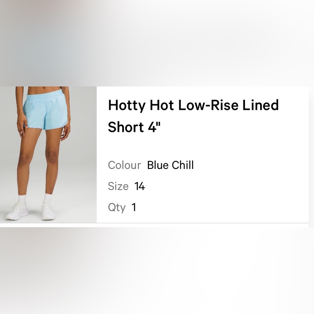 Lululemon hotty hot 4” low rise shorts